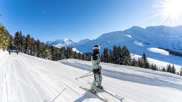 Tra sci e viste panoramiche sul Monte Bianco