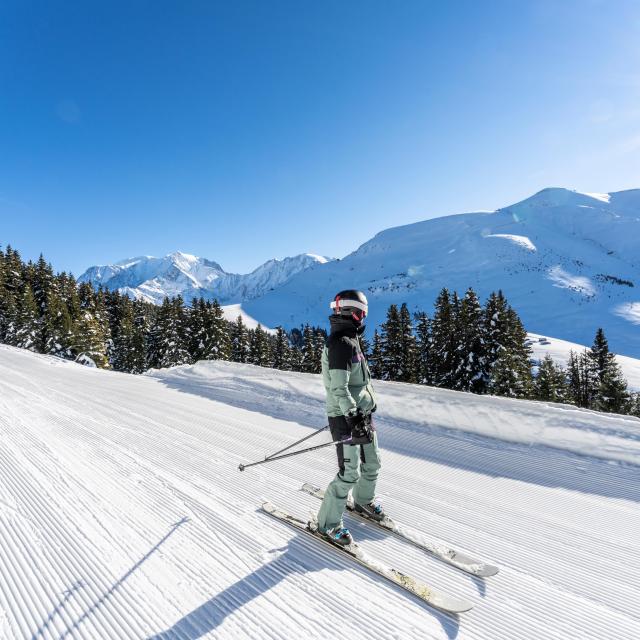 Between skiing and panoramic views of Mont Blanc